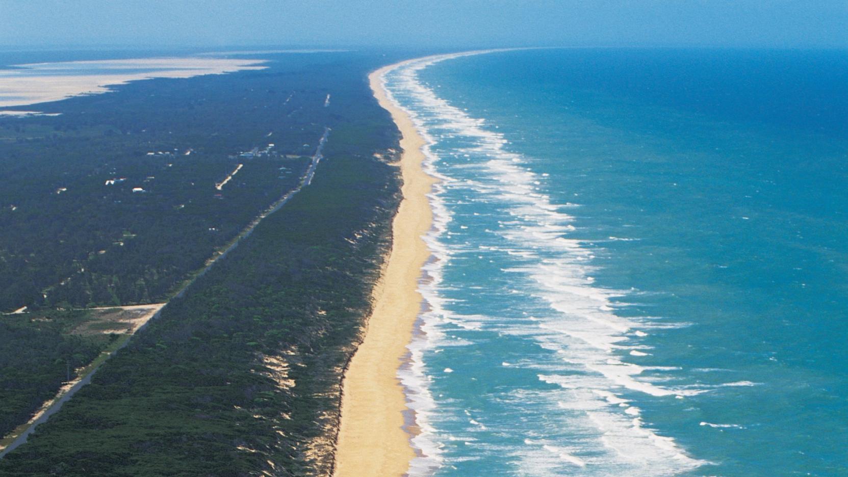 Тихая линия. Девяносто километровый пляж, штат Виктория, Австралия. Ninety Mile Beach. Ninety Mile Beach New Zealand. Самый протяженный пляж в мире.